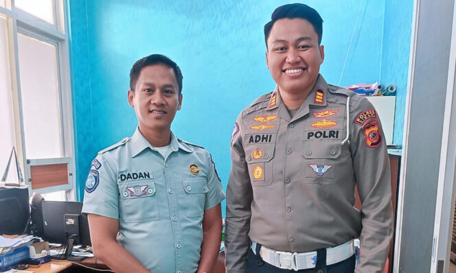 
					Jasa Raharja Samsat Kota Cimahi Lakukan Kunjungan ke Kasat Lantas Polres Cimahi