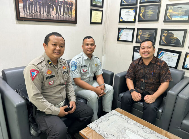 
					Koordinasi dan Sinergi Jasa Raharja Sumedang Bersama Bank Mandiri Sumedang