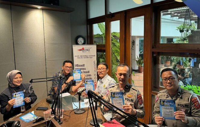
					Jasa Raharja Bandung Bersama P3D Wilayah Kota Bandung III Soekarno – Hatta Sosialisasikan Bulan Sadar Pajak di Radio Maestro FM Bandung