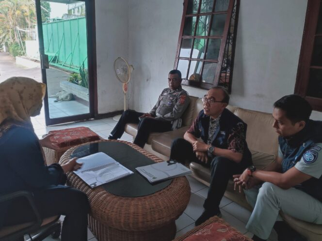 
					Kegiatan Peningkatan Pendapatan dengan  melakukan Kunjungan ke Perusahaan Wilayah Samsat Kota Cimahi