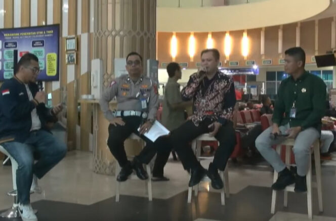 
					Jasa Raharja Bogor Bersama P3DW Kabupaten Bogor Lakukan Sosialisasi Bulan Sadar Pajak Melalui Talk Show Radio Megaswara 100.8 Fm