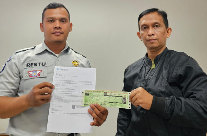 
					Jasa Raharja Samsat Sumedang Memastikan Pelunasan Pajak Kendaraan dan Sumbangan Wajib Kendaraan Terlibat Kecelakaan Lalu Lintas