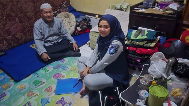 
					Jasa Raharja Kabupaten Bandung Barat Santuni Ahli Waris Kecelakaan di Kecamatan Ngamprah Kabupaten Bandung Barat