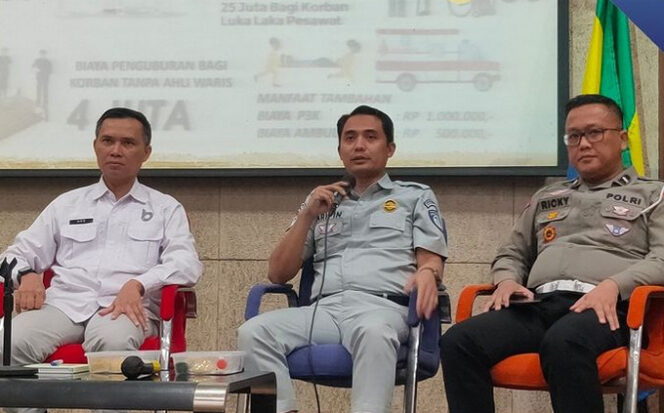 
					Kepala Jasa Raharja Bandung Hadiri Rapat Pendataan Kendaraan Dinas Pemerintah Kota Bandung