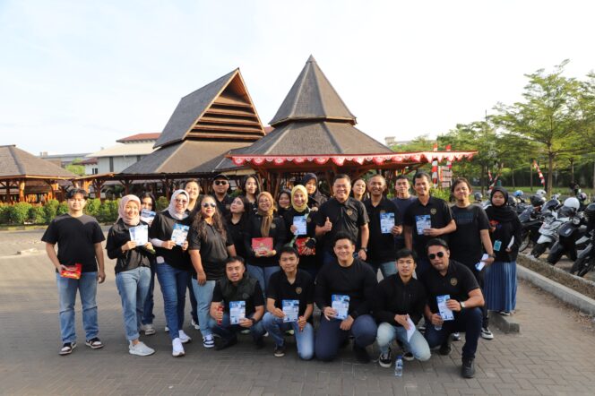 
					Mendukung Program Pembayaran Pajak Digital, Jasa Raharja Jawa Barat Bagikan Flyer Kepada Masyarakat di Lapangan Kiara Artha Park Bandung