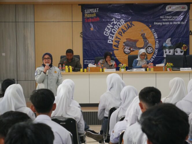 
					Tim Pembina Samsat Rancaekek Kembali Melaksanakan Program Samsat Masuk Sekolah