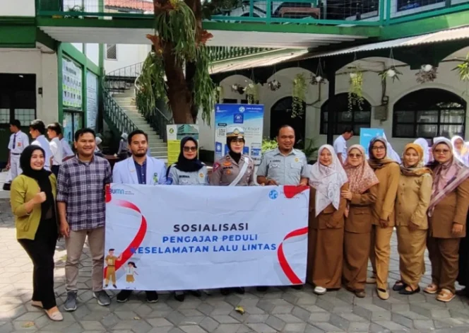 
					Jasa Raharja Bersama Mitra Kepolisian Laksanakan Sosialisasi Pengajar Peduli Keselamatan Lalu Lintas (PPKL) di SMA Mathlaul Anwar Margahayu Kabupaten Bandung