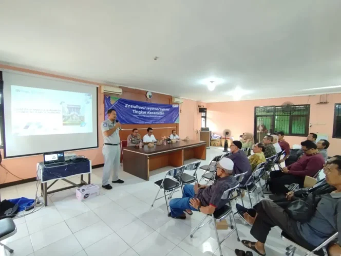 
					Sosialisasi Layanan Samsat di Kelurahan Caringin Kecamatan Bandung Kulon Samsat Kota Bandung I Padjajaran