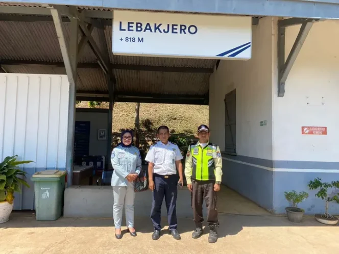 
					Jasa Raharja Kabupaten Bandung Lakukan Survey Kebenaran Kasus Tertemper Kereta Api KM. 193+5 Petak Nagrek – Lebakjero Kabupaten Bandung