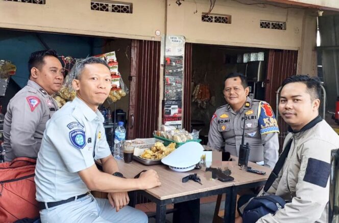 
					Jasa Raharja Santuni Ahli Waris Kecelakaan di Kecamatan Cihampelas Kabupaten Bandung Barat