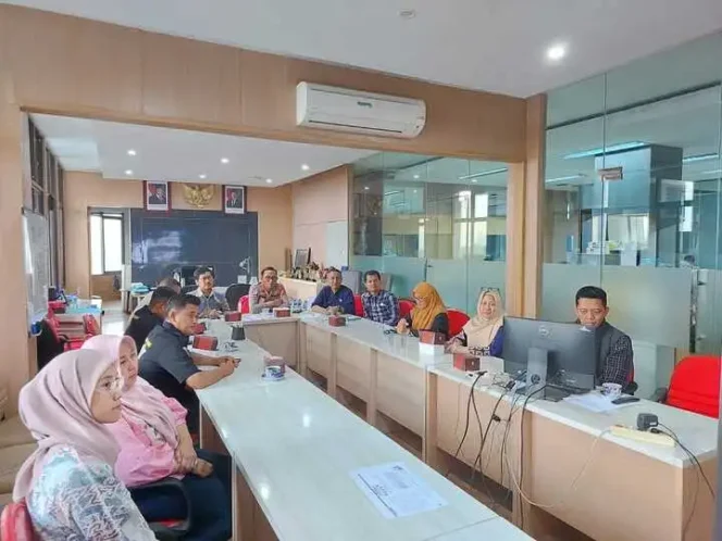 
					Tim Pembina Samsat Jawa Barat Gelar Rapat Evaluasi Program & Pelayanan Samsat