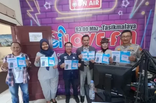 
					Jasa Raharja Tasikmalaya Hadiri Sosialisasi Promo Akhir Tahun Pajak Kendaraan di Radio Kei Love FM Tasikmalaya
