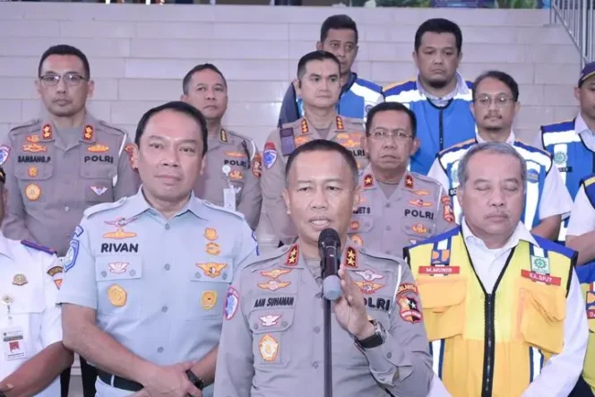 
					Survei Kesiapan Nataru, Jasa Raharja, Korlantas Polri, dan Stakeholder Terkait Matangkan Rekayasa Lalu Lintas di Jawa Tengah