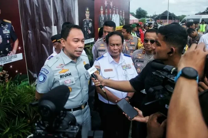 
					Dirut Jasa Raharja bersama Wamenhub, dan Kakorlantas Polri Gelar Tinjauan Arus Mudik dan Libur Nataru di Tol Jogja-Solo