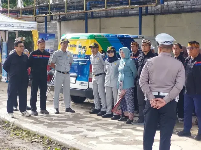 
					Jasa Raharja Turut Dalam Giat Pemeriksaan PKB di Samsat Kabupaten Bandung I Soreang Bersama Tim Pembina Samsat Jawa Barat