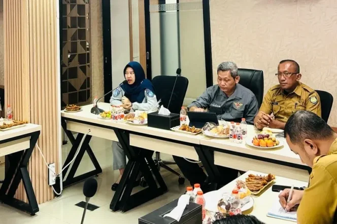 
					Tim Samsat Induk Haurgeulis Lakukan Analisa dan Evaluasi Kegiatan Triwulan I 2025