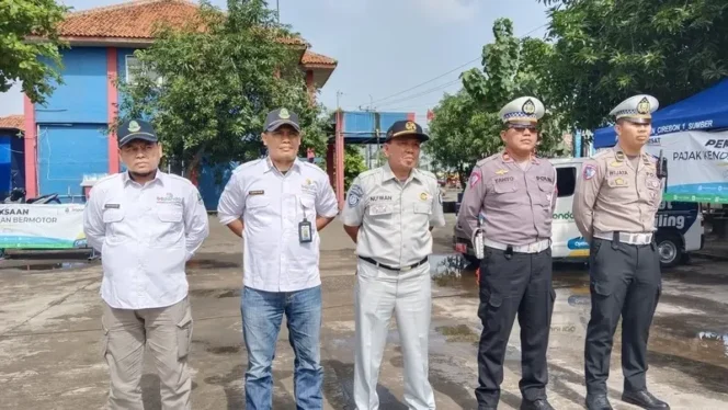 
					Jasa Raharja Cabang Cirebon Ikut Dalam Pemeriksaan Pajak Kendaraan Bermotor Serentak di Empat Titik Wilayah Cirebon Untuk Meningkatkan Kepatuhan Wajib Pajak