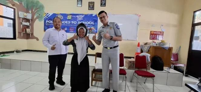 
					Jasa Raharja Bekasi Melaksanakan PPKL (Pengajar Peduli Keselamatan Lalu-Lintas) Di SMAN 5 Tambun Selatan