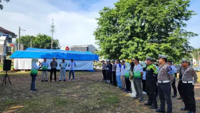 
					Jasa Raharja dan Tim Samsat Kabupaten Purwakarta Lanjutkan Kegiatan Operasi Gabungan Pemeriksaan Pajak Kendaraan Bermotor