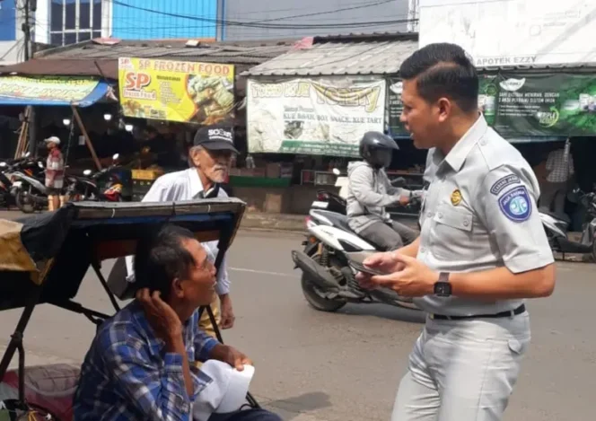 
					Jasa Raharja Bekasi Proaktif mendatangi Tempat Kejadian Kecelakaan dan Rumah Ahli Waris untuk Kepastian Jaminan dan Tepat Penerima Santunan