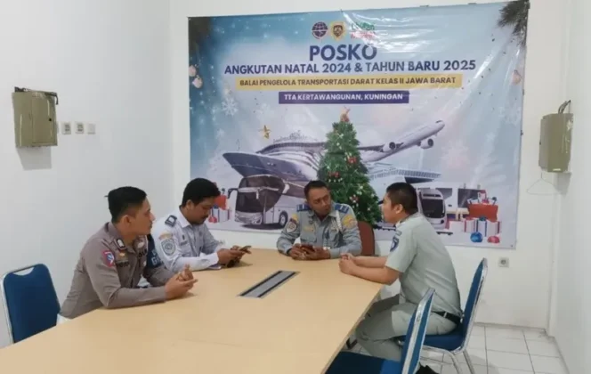 
					Jasa Raharja Cirebon Hadiri Rapat Forum Komunikasi Lalu Lintas Di Terminal Kertawangunan Kab Kuningan
