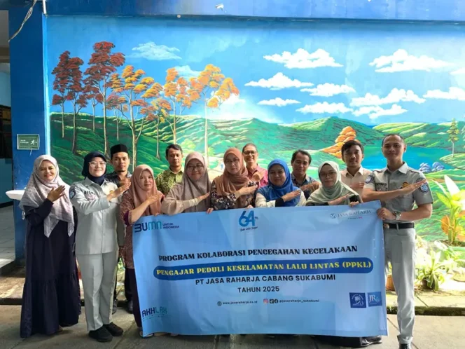
					Jasa Raharja Cabang Sukabumi Giat Pengajar Peduli Keselamatan Lalu Lintas di SMP Negeri 9 Kota Sukabumi