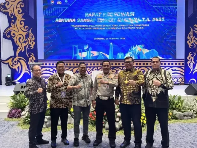 
					Tim Pembina Samsat Provinsi Jawa Barat menghadiri Rapat Pembina Samsat Nasional di Surabaya