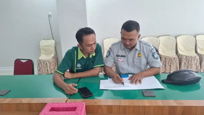 
					Jasa Raharja Cabang Purwakarta melakukan kunjungan ke RSU PMC dan RSU Hamori Kabupaten Subang