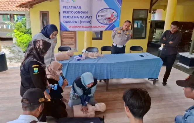 
					Jasa Raharja Cabang Cirebon Gelar Pelatihan Pertolongan Pertama Gawat Darurat (PPGD) di Titik Rawan Kecelakaan Lalu-Lintas