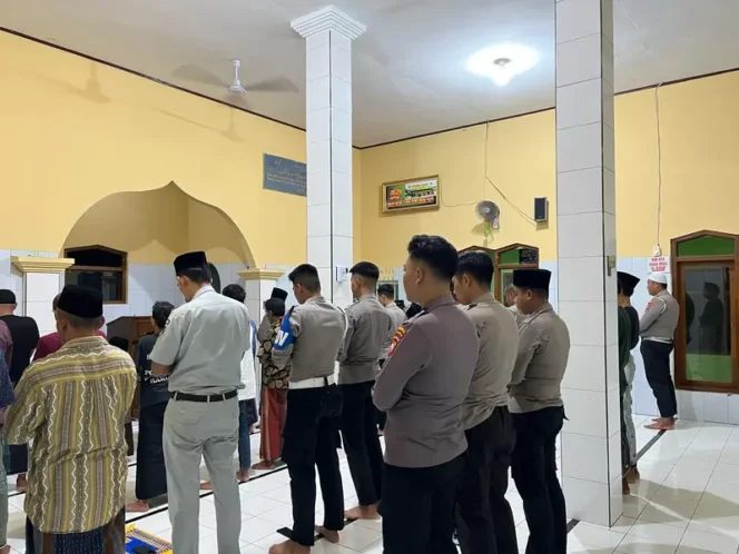 
					Jasa Raharja Bersama Kepolisian Gelar Tarawih Keliling di Kabupaten Pangandaran