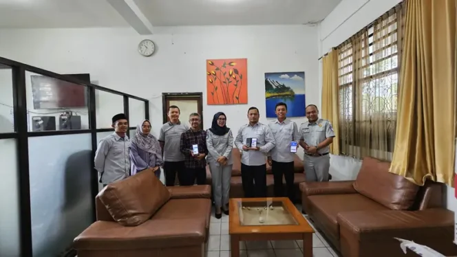 
					Gelorakan Budaya Keselamatan Berlalu Lintas di Lingkungan Sekolah, Jasa Raharja Kanwil Jawa Barat Libatkan Tenaga Pengajar Melalui Program PPKL di SMA 1 Soreang