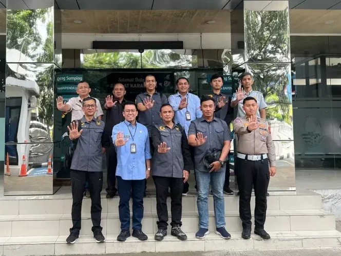 
					Kunjungan Kerja Tim Saber Pungli Provinsi Jawa Barat Ke Samsat Karawang