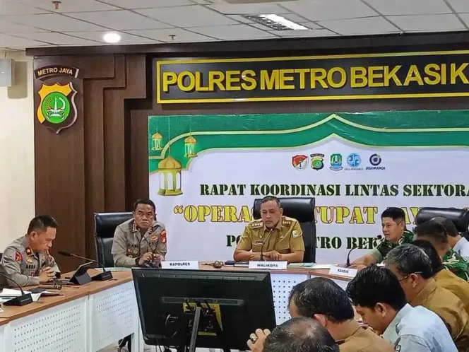 
					Jasa Raharja Bekasi Hadiri Rapat Koordinasi Lintas Sektoral Operasi Ketupat Jaya 2025