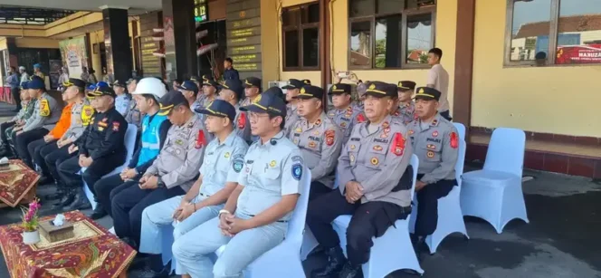 
					Jasa Hadiri Apel Gelar Pasukan Operasi Ketupat Lodaya 2025 di Polres Kota Tasikmalaya