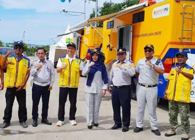 
					Kunjungan Sesditjen Cipta Karya Kementerian Pekerjaan Umum ke Pos Pelayanan Terpadu UPPKB Losarang