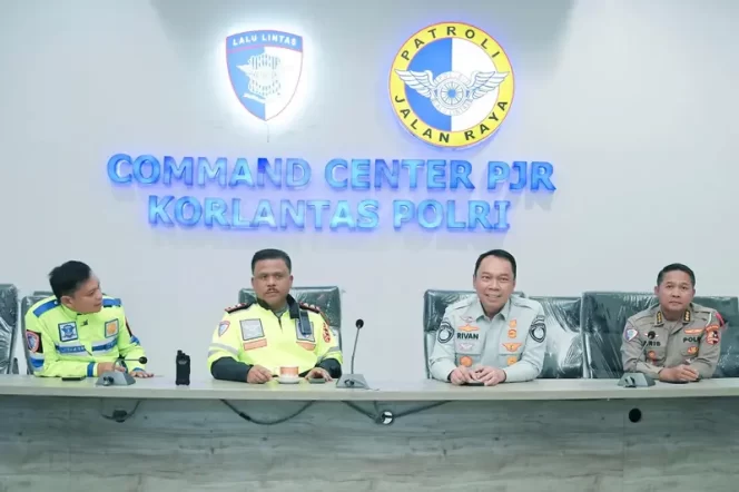 
					Pastikan Arus Balik Idul Fitri 2025 Berlangsung Aman, Nyaman, dan Berkeselamatan, Korlantas Polri Didampingi PT Jasa Raharja Umumkan Strategi Rekayasa Lalu Lintas