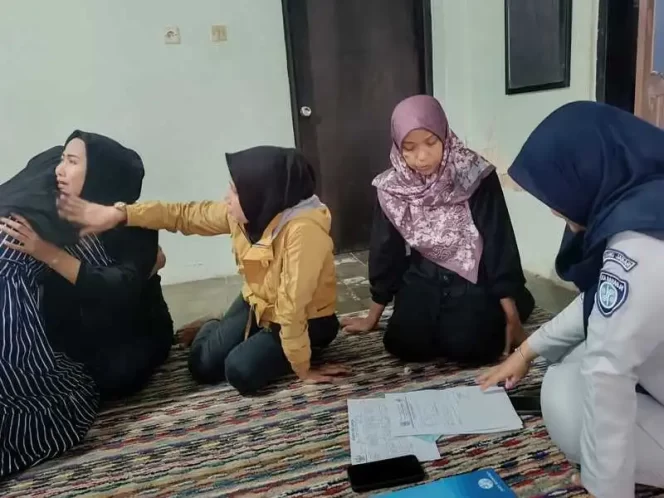 
					Petugas Jasa Raharja Cabang Tasikmalaya Lakukan Survey Ahli Waris Korban Kecelakaan di Sindangwangi, Padaherang, Pangandaran