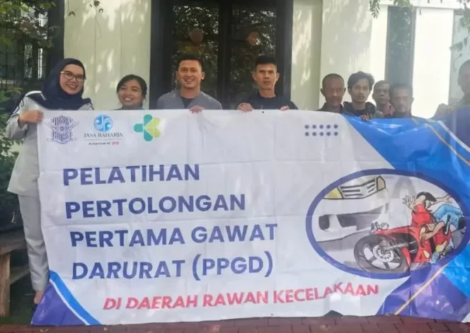 
					Jasa Raharja Kanwil Jabar Bersama Mitra Kerja Terkait adakan PPGD Pada Wajib Pajak, Pengemudi Ojek Online dan Juru Parkir di Samsat Kota Cimahi