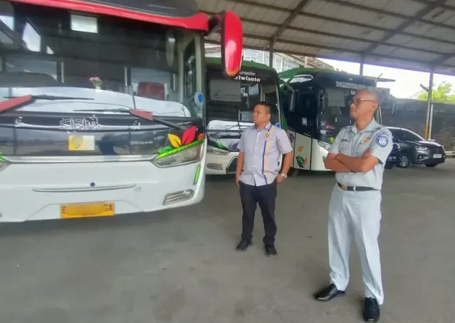 
					Jasa Raharja Bekasi Lakukan Customer Relationship Management Bentuk Monitoring Kepastian Jaminan Perlindungan Penumpang Moda Transportasi Umum