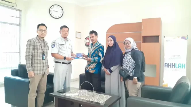 
					Aksi Cepat Jasa Raharja Karawang Serahkan Santunan Korban Laka Di Jalan Kosambi–Curug