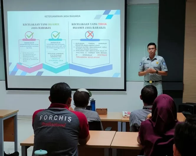 
					Bersama Astra Honda Motor Safety Riding & Training Center Bekasi, Jasa Raharja Sosialisasikan Pentingnya Keselamatan Kecelakaan Lalu Lintas
