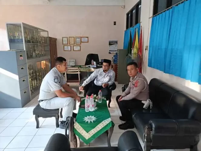 
					Jasa Raharja Indramayu Bersama Polsek Karangampel Gelar Sosialisasi Pengajar Peduli Keselamatan Lalu Lintas (PPKL) di SMA Muhammadiyah Karangampel