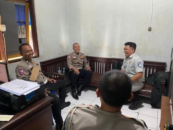 
					Jasa Raharja Cabang Tasikmalaya Gelar Sosialisasi Pemutihan Pajak Kendaraan dan Bagikan Voucher Planet Ban di Lapangan Dadaha