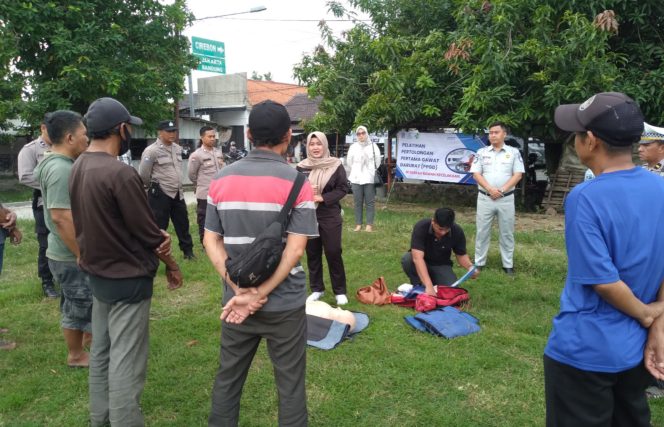 
					Jasa Raharja Cabang Cirebon Gelar Pelatihan Pertolongan Pertama Gawat Darurat (PPGD) di Kec Plumbon Kab Cirebon