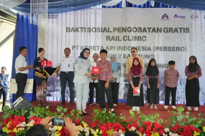 
					Jasa Raharja Kanwil Jabar Dukung Kegiatan Bakti Sosial Kereta Klinik Kesehatan KAI Sebagai Bagian dari Program BUMN untuk Indonesia