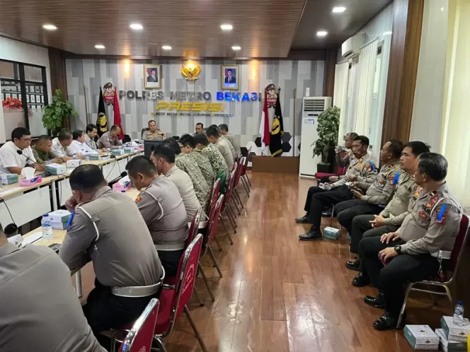 
					Jasa Raharja Bekasi Bersinergi dengan Tim Khusus Lintas Instansi Lakukan Mitigasi Kecelakaan Lalu Lintas di Wilayah Bekasi
