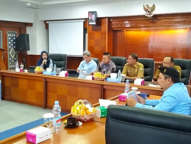 
					Jasa Raharja Indramayu Ikut Dalam Sinergi Enam Instansi Tingkatkan PAD lewat Kepatuhan PKB dan Edukasi Keselamatan Lalu Lintas