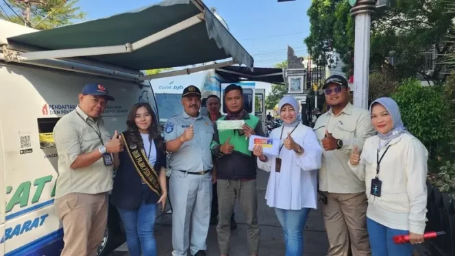 
					Samsat Purwakarta Gelar Operasi Gabungan Mandiri, Tingkatkan Kepatuhan Pajak dan Kesadaran Masyarakat