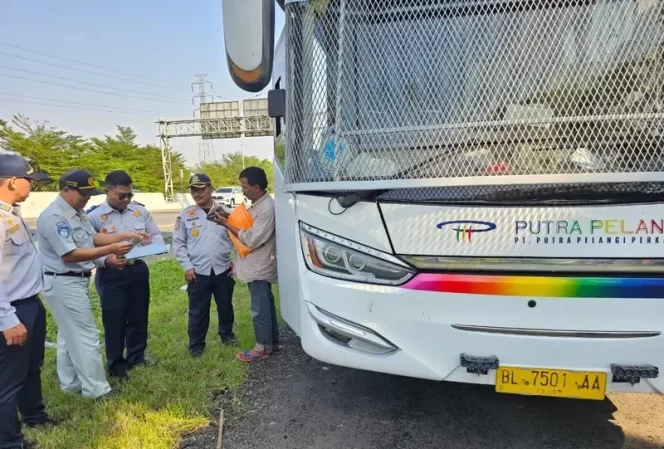 
					Jasa Raharja Bogor Turut Serta dalam Kegiatan Ramp Check di Rest Area Tol Jagorawi KM 45 Ciawi
