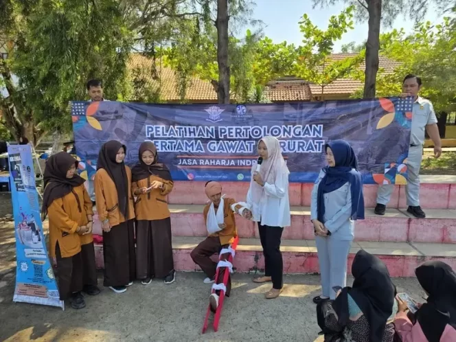 
					Jasa Raharja Indramayu Gelar Pelatihan PPGD di SMA Negeri 1 Losarang